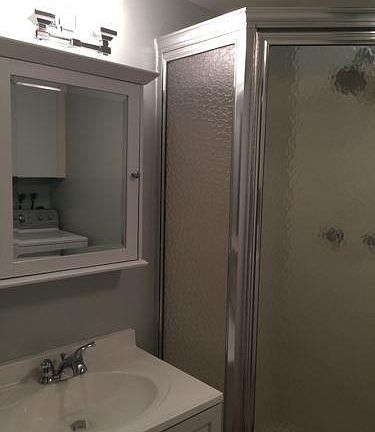 LL full bathroom