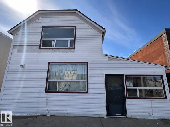 10528 100th Ave, Westlock, AB T7P 2J9