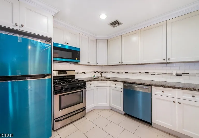 15 Glenridge Ave #5 — Photo 5