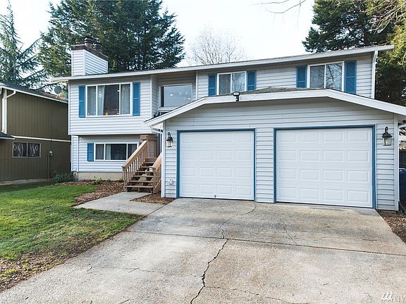 3rd image of 3314 Centennial Way NE