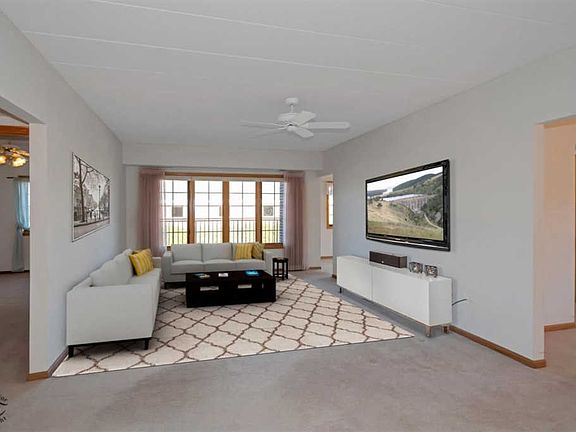 3rd image of 13059 Laurel Glen Ct APT 204