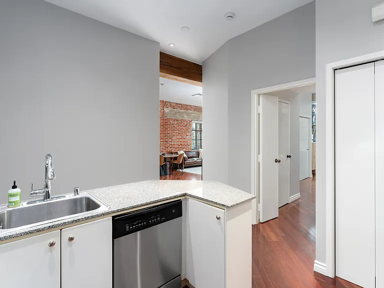 500 W Harbor Dr #1502 — Photo 12
