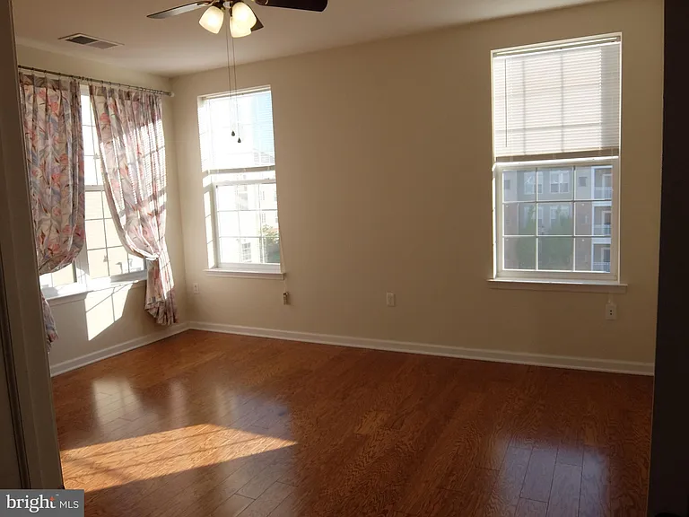 1132 Halifax Pl — Photo 27