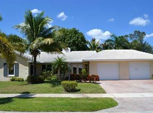 1079 Mulberry Way, Boca Raton, FL 33486