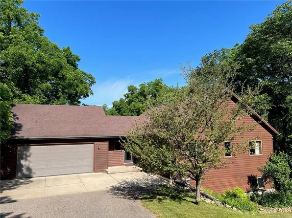 N8821 Badger Road, Blanchardville, WI 53516