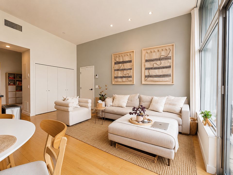 1st image of 524 Saint Johns Pl APT 3C