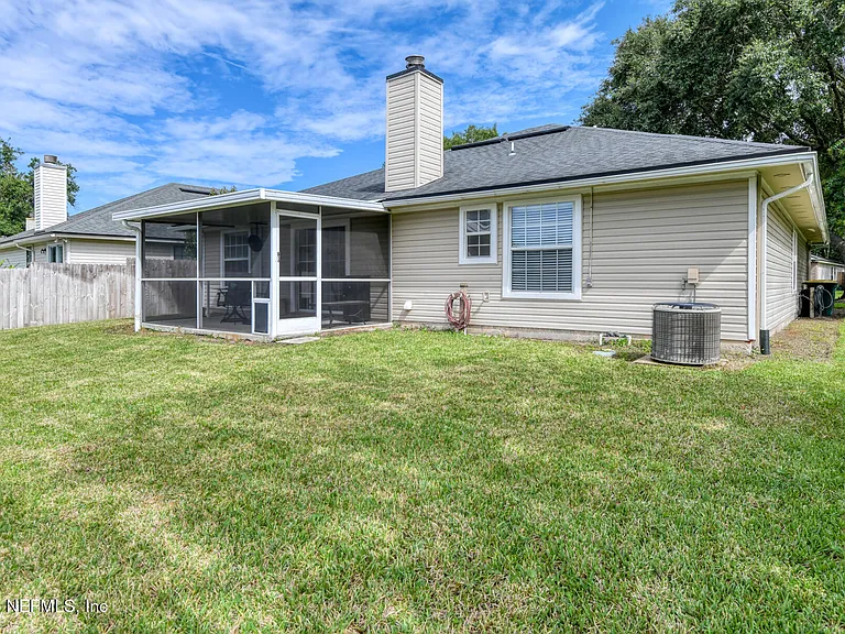 7596 Fawn Lake Dr N — Photo 26