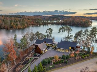 425 Peninsula Rdg, Sunset, SC 29685