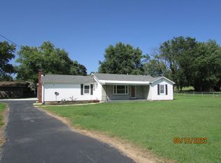 1855 W Melville Rd, Springfield, MO 65803