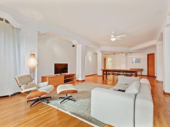 2nd image of 100 Lexington Ave APT 1L