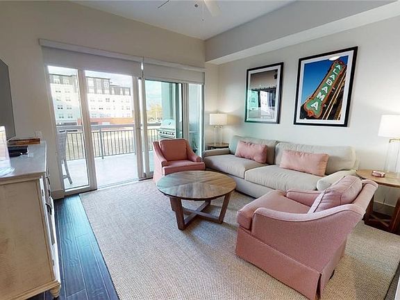 5th image of 1150 8th St #312