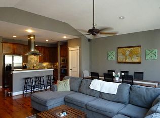 112 Riley Ln, Houston, TX 77003