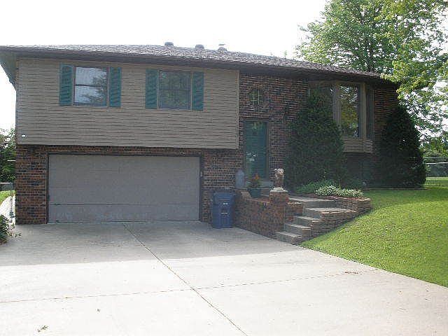 Home for Sale in Linn, Missouri $119,900