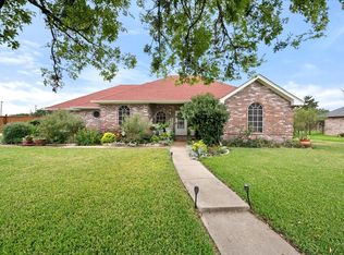 516 Pin Oak Dr, Terrell, TX 75161