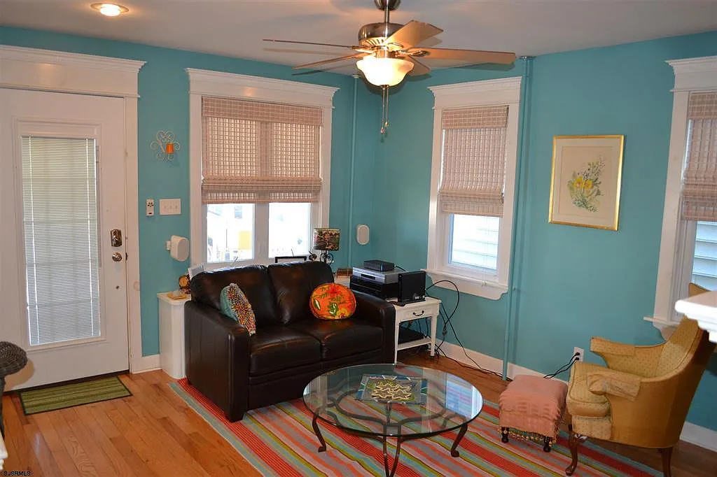 3 bed, 1500 sqft, $12,000 — Photo 3