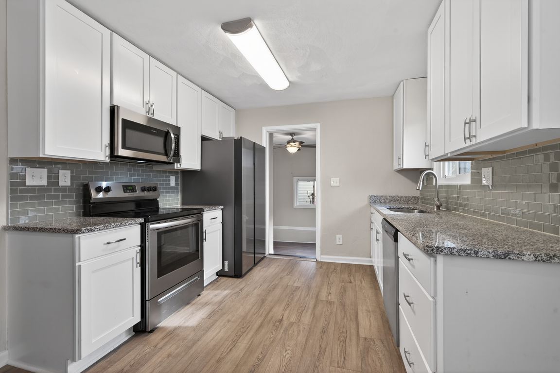 next background image