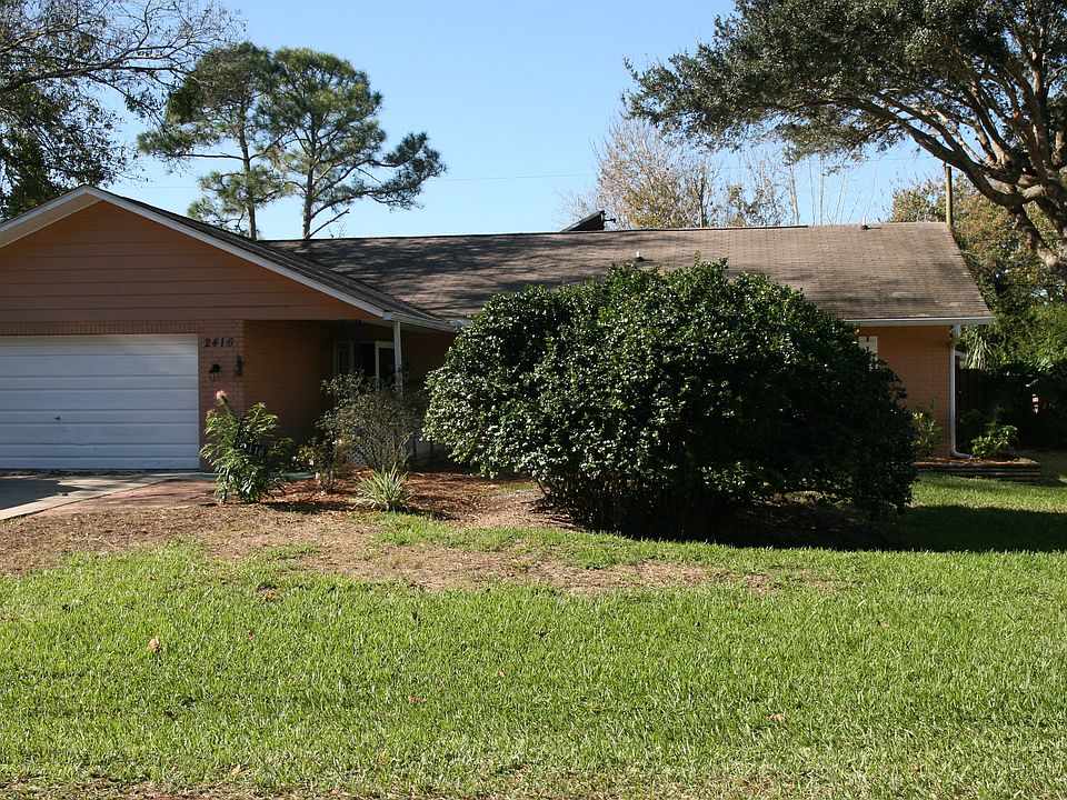 1st image of 2416 Royal Palm Dr