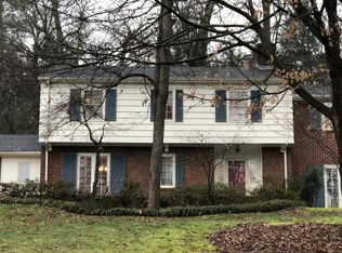 302 Hillside Rd, Johnson City, TN 37601