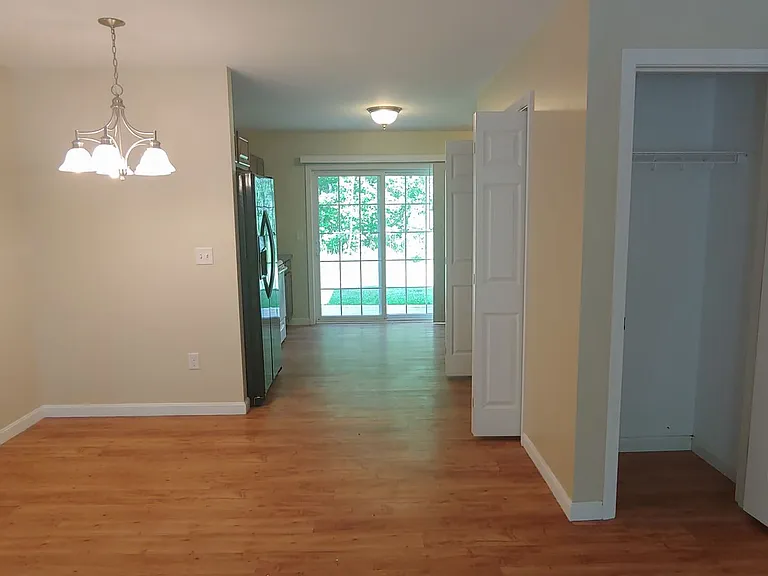 3823 Union St — Photo 15