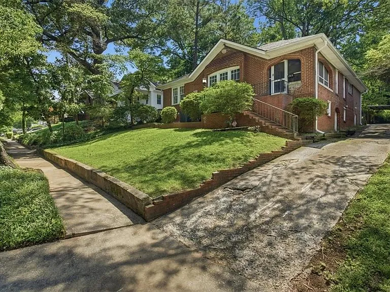 1513 Melrose Dr SW — Photo 29