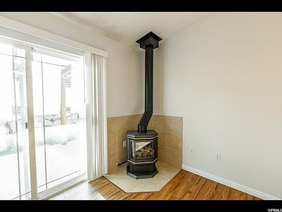 3rd image of 6724 S Pine Landing Way