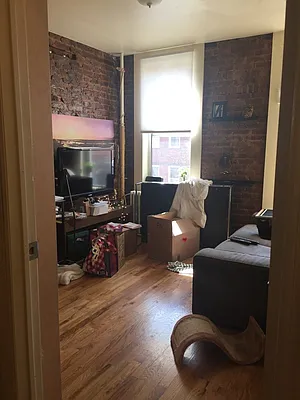 Rented by Grand & Co. | media 4