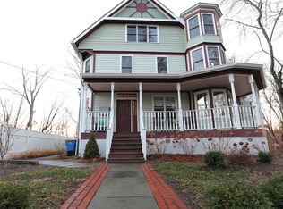 12 Stuyvesant St #2, Kingston, NY 12401