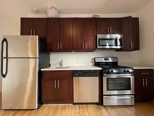Rented by Hillel Realty Group | media 13