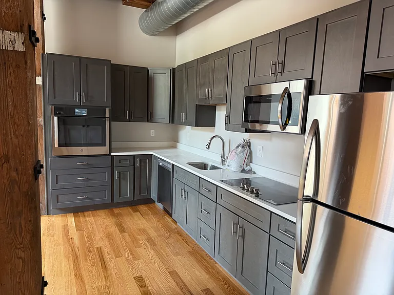 1665 Main Street — Photo 14