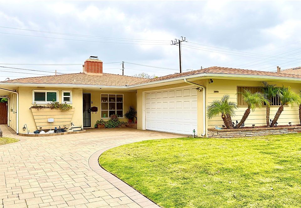1st image of 5621 Fallsgrove St