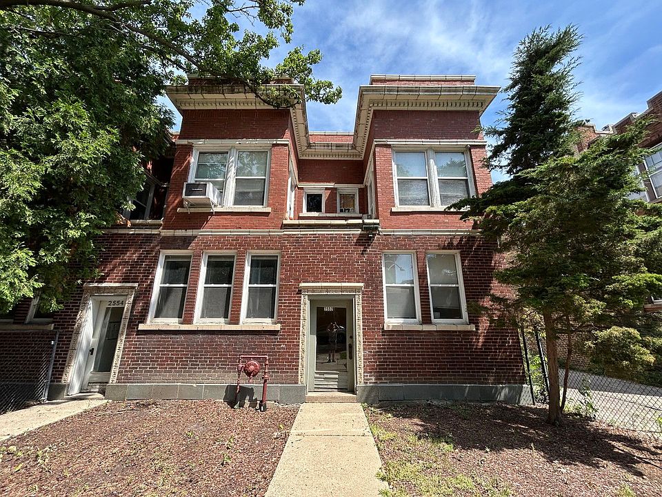 1st image of 2554 W Eastwood Ave #1