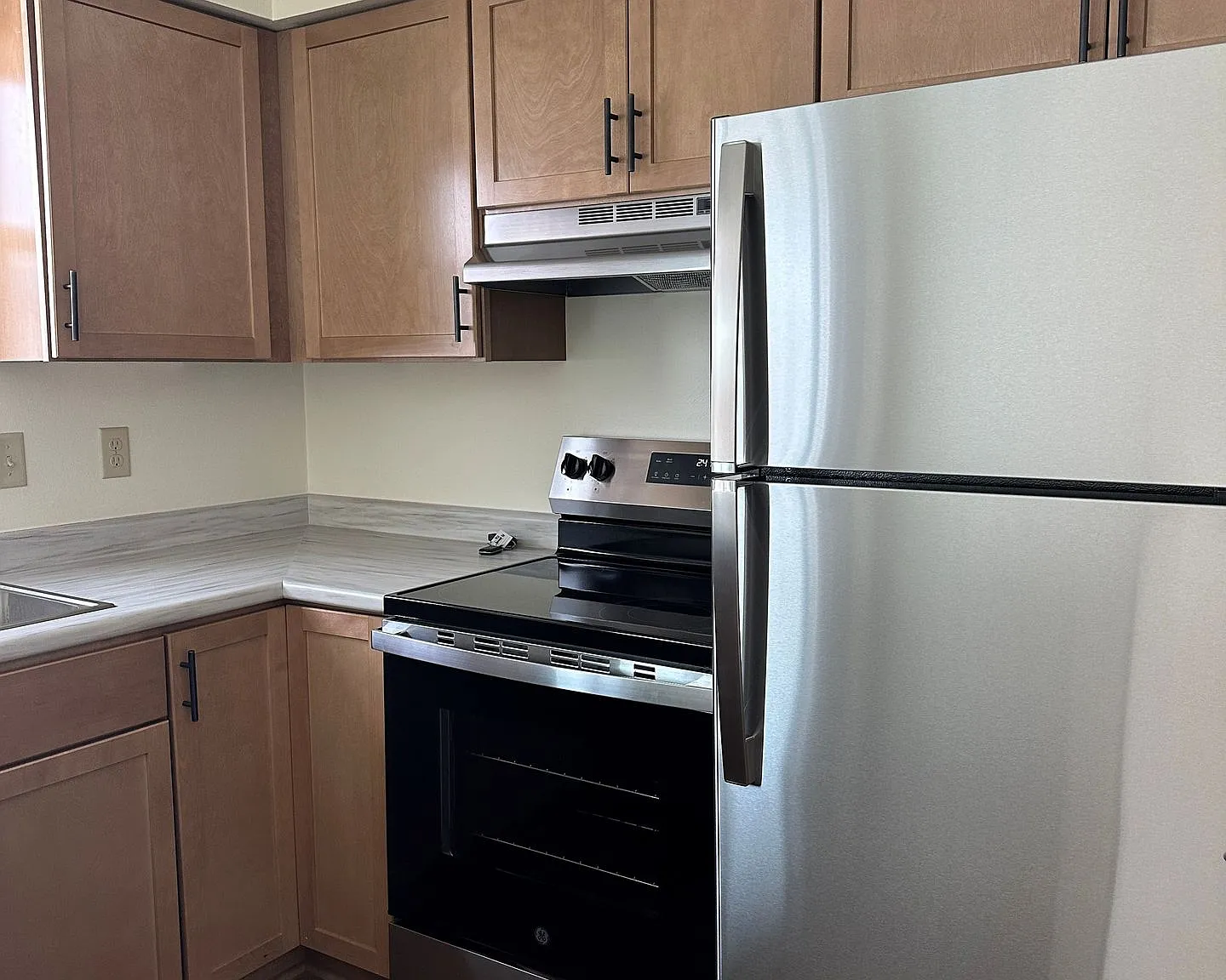 Oakwood Road Duplexes — Photo 3