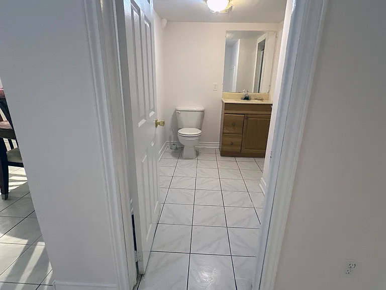 43 Falconridge Dr — Photo 28