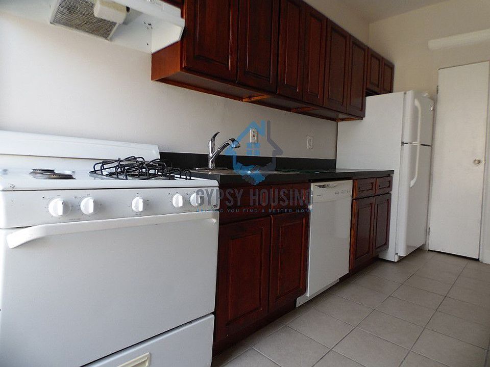 1st image of 1039 Bedford Ave APT 3