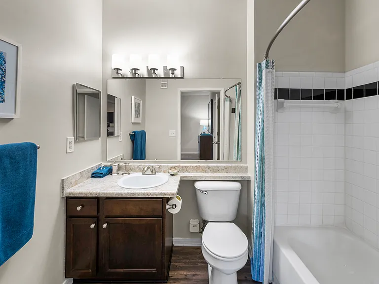 Cambridge Park Apartments — Photo 76