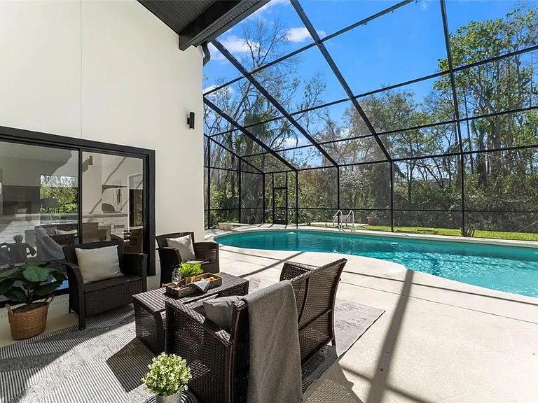4520 Pine Hollow Dr — Photo 34