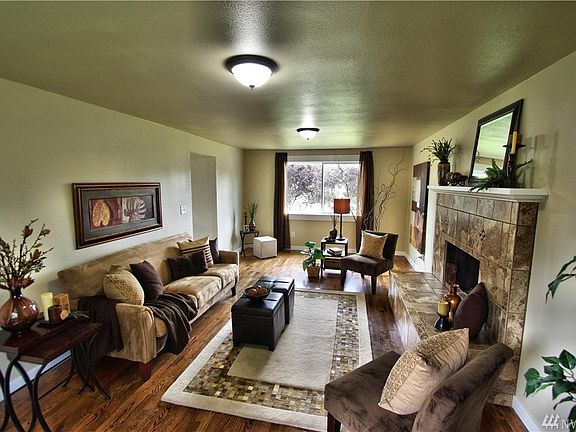 3rd image of 17508 11th Avenue Ct E