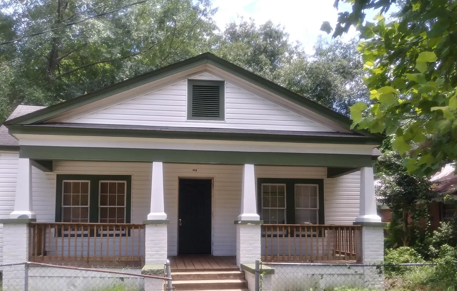 3 bed, 1650 sqft, $1,400 — Photo 1