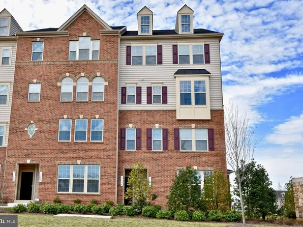 7795 Culloden Crest Ln, Gainesville, VA 20155