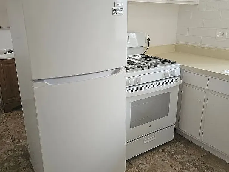 Oakwood Terrace **1 MONTH FREE MOVE IN SPECIAL — Photo 10