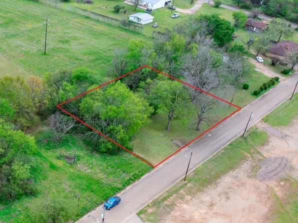 819 Miller St, Mount Vernon, TX 75457