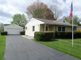 38 Shannon St, Bath, NY 14810