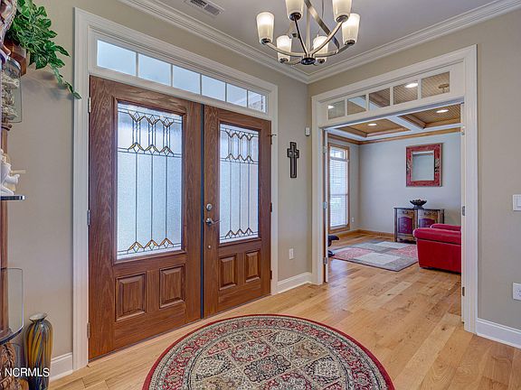 5th image of 974 Woodwind Drive