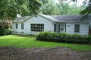 1st image of 203 W Leavell Woods Dr