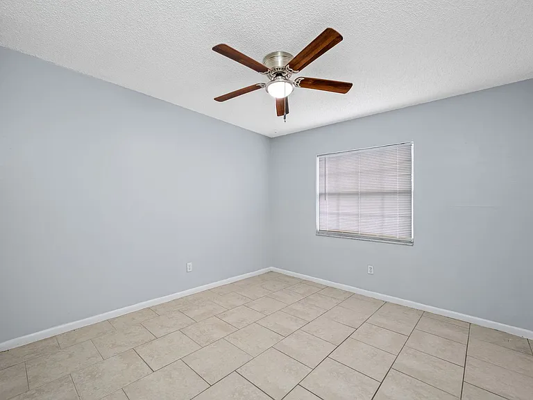 5113 N Nebraska Ave — Photo 15