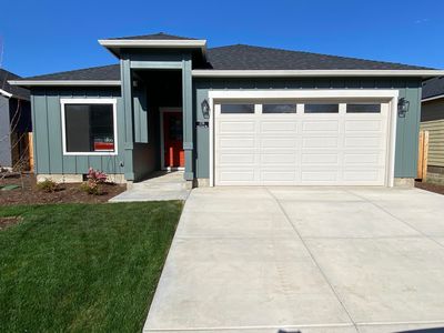278 Christopher Way, Talent, OR, 97540