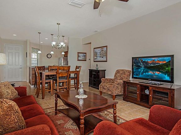 3rd image of 255 Monaco Pl