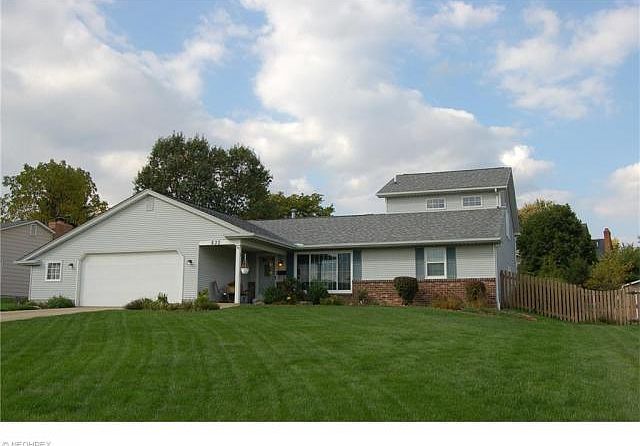 1st image of 830 Terraview Dr
