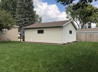 825 Jefferson St, Menasha, WI 54952