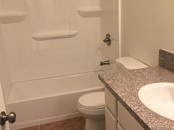 Upstairs full bath